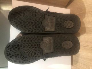 Zapatillas- manoletinas