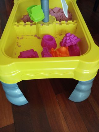 Juego de arena niña niño