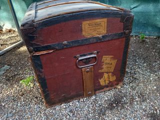 Baúl madera antiguo