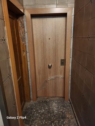 Instalacion de puertas de entrada blindada  