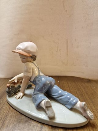 Figura de LLadro "Todos al Tren"