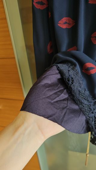 Vestido "Besos Kiss" Labios Rojos Mujer