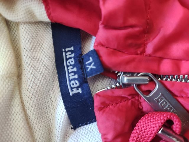 Chaqueta Ferrari
