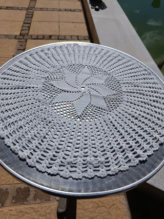 Tapete de ganchillo para mesa camilla 
