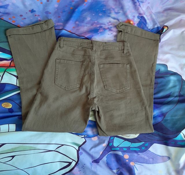 Pantalon . Marca Str.