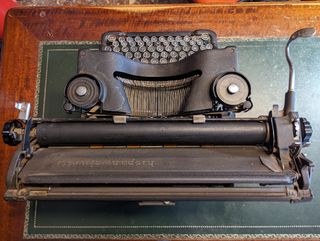 Máquina escribir. Hispano Olivetti M40