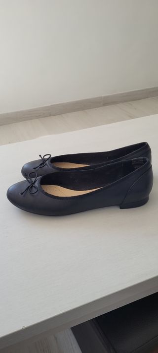 Rebajadas manoletinas bailarinas piel Clarks 39