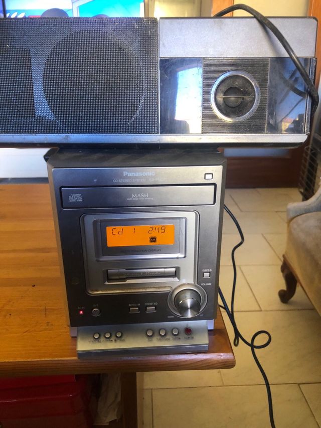 Radiocasete cd panasonic