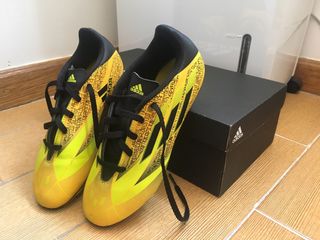 Botas adidas futbol tacos talla 36