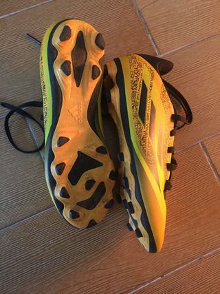 Botas adidas futbol tacos talla 36