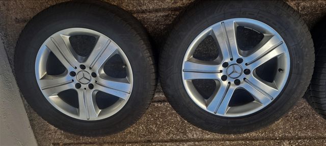 Lote llantas Mercedes ML 255/55 18"