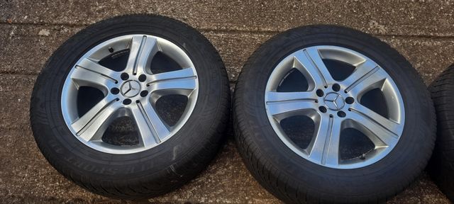 Lote llantas Mercedes ML 255/55 18"