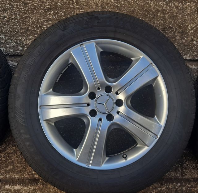Lote llantas Mercedes ML 255/55 18"