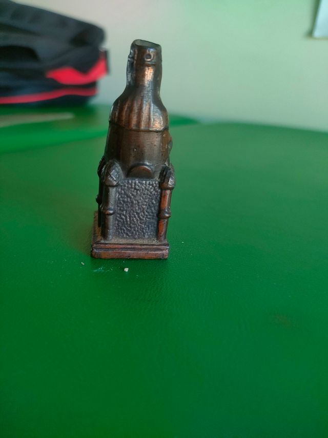 Mini Figura de Bronce