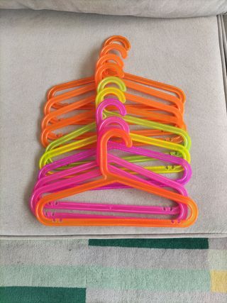 Perchas Ikea Colores.