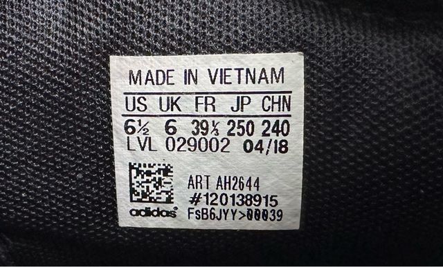 Sapatilhas de basquete pretas