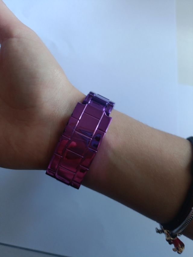 Reloj morado 🟣