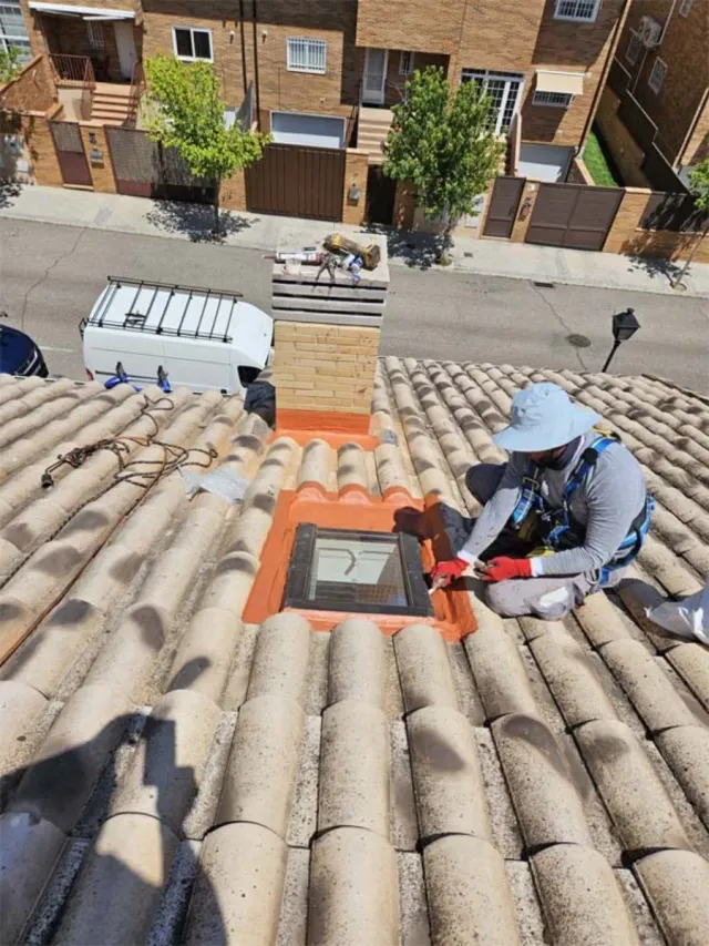 REPARACIÓN DE Tejados y Fachadas