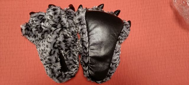 Zapatillas peluche garras