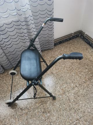 Andador 2 ruedas con asiento plegable