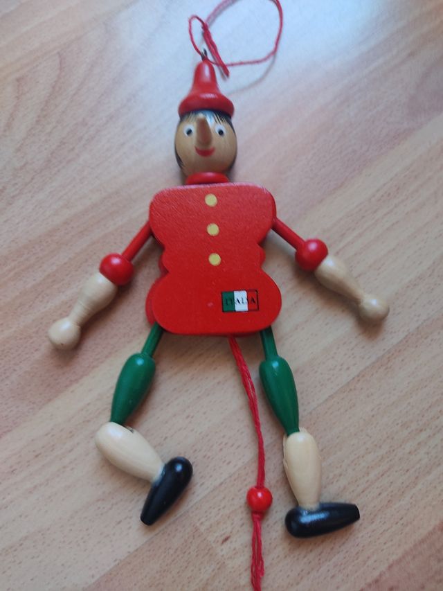Pinocho de madera articulado. Vintage. Italia.