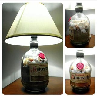 Lampade fatte con bottiglia
