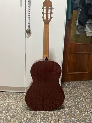 Guitarra admira