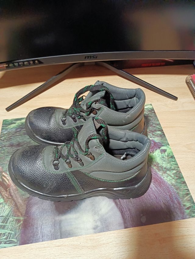 Botas de seguridad asatex.