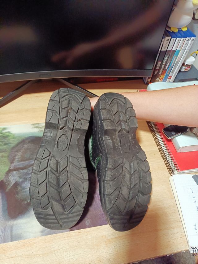 Botas de seguridad asatex.