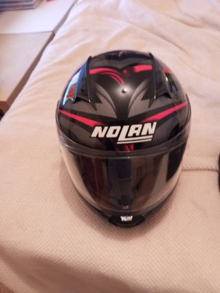 Se vende casco Nolan y guantes motorista