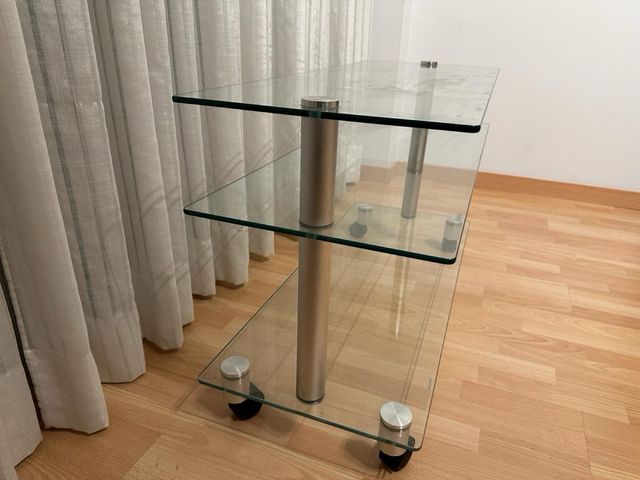 TV y Mesa cristral, RETIRADA URGENTE