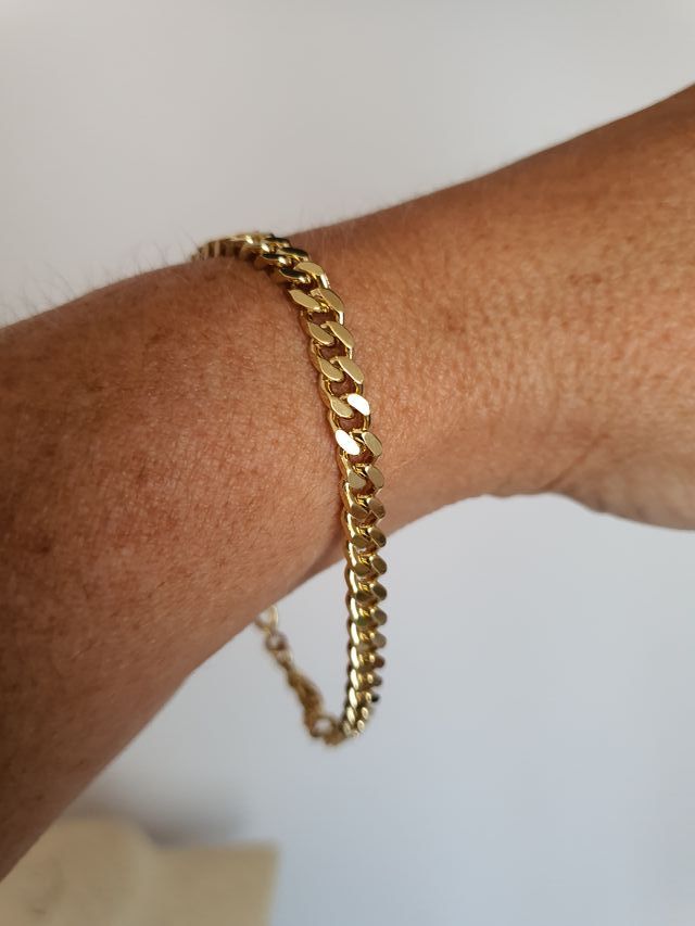 Pulsera chapada en oro