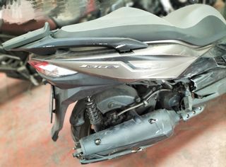 KAWASAKI J300 DESPIECE TOTAL