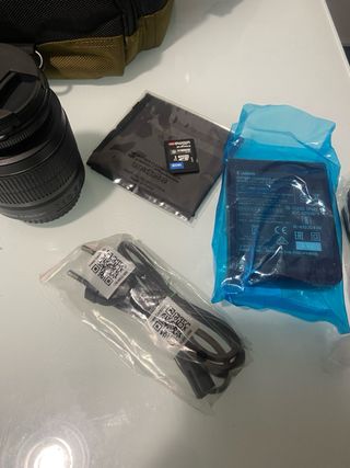 Camara Canon 1300D