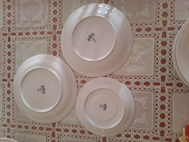 vendo  10 platos cómo nuevo