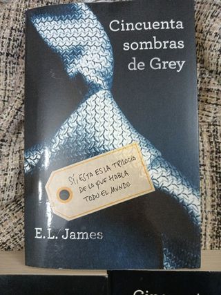Trilogía de sombras de Grey.