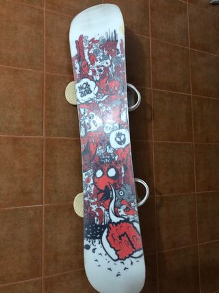 Tabla snow burton + fijaciones burton
