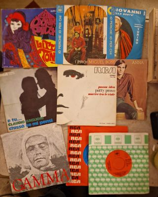 Lotto 9 dischi 45 giri anni 60