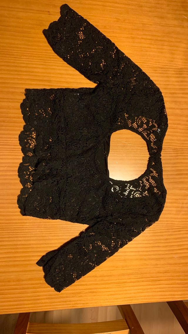 Top de encaje de fiesta negro