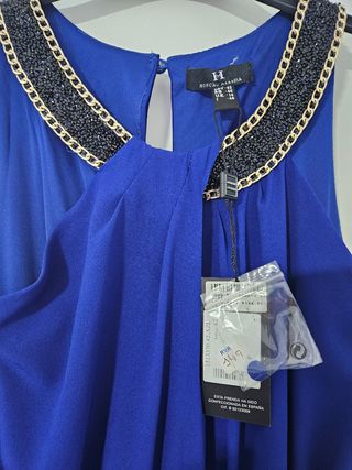 Mono elegante de Moncho Heredia