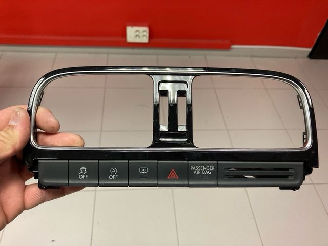 Marco de aireadores y botonera volkswagen polo