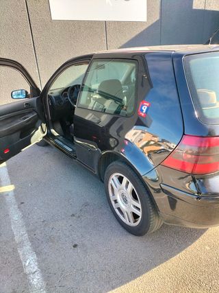 Volkswagen Golf 2003