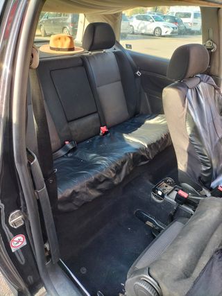 Volkswagen Golf 2003