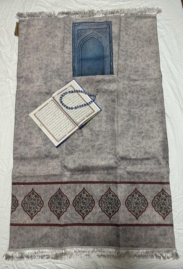 Set Alfombra islam Nueva de rezo/oración de Egipto