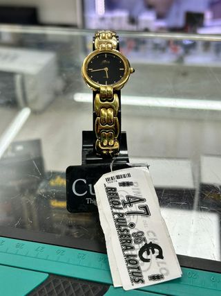 Reloj de pulsera Lotus