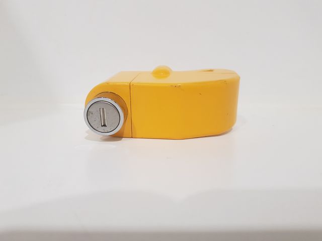 Serratura per moto con allarme