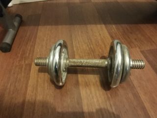 Tabla de ejercicio con pesa