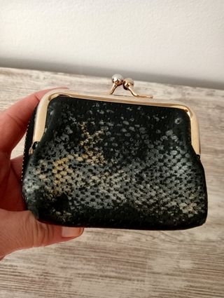 Monedero de serpiente