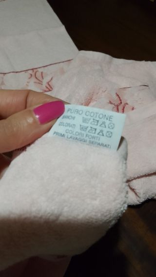 Asciugamani grande e piccola nuova