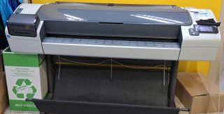 Urge Plotter HP Desinjet T-975